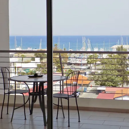 1b Seaview - Finikoudes Beach Lägenhet Larnaca