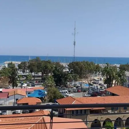 1b Seaview - Finikoudes Beach Διαμέρισμα *